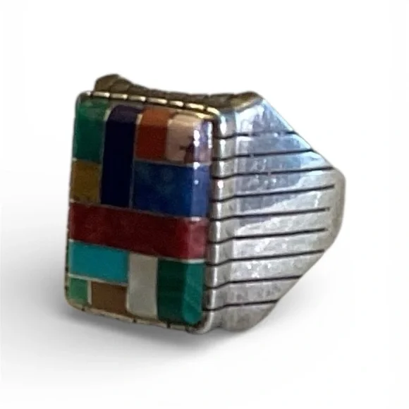 Vintage Navaho silver & 12 stone men’s ring handcrafted signed Ray Jack. Size 12